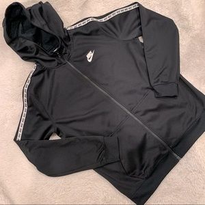 Nike Track Jacket Black And White 🖤